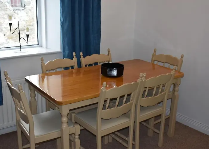 Apartment Seaside 3 Bed On Main Street